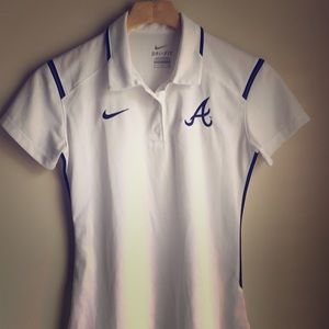 Nike women’s Atlanta Braves collared shirt